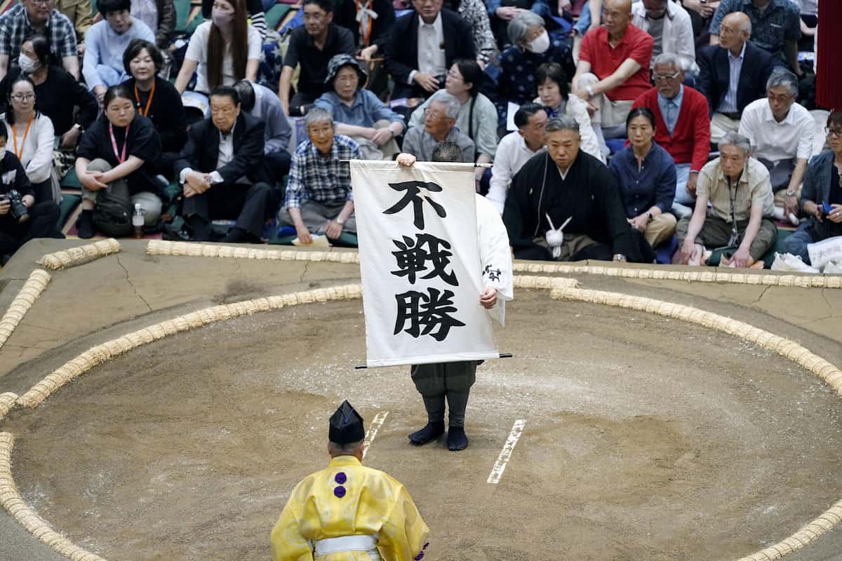 横綱はなぜ休場が多いのか？降格なき特権と引退勧告の真相を解明