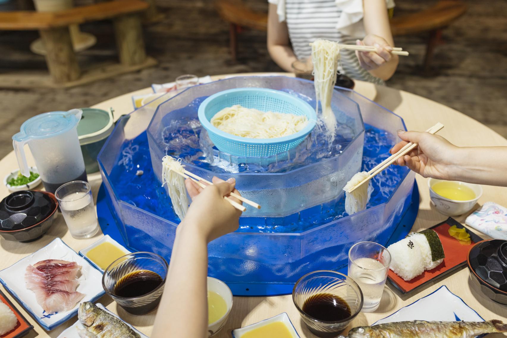 名水が回す元祖の絶品！指宿・唐船峡そうめん流しの最新攻略記