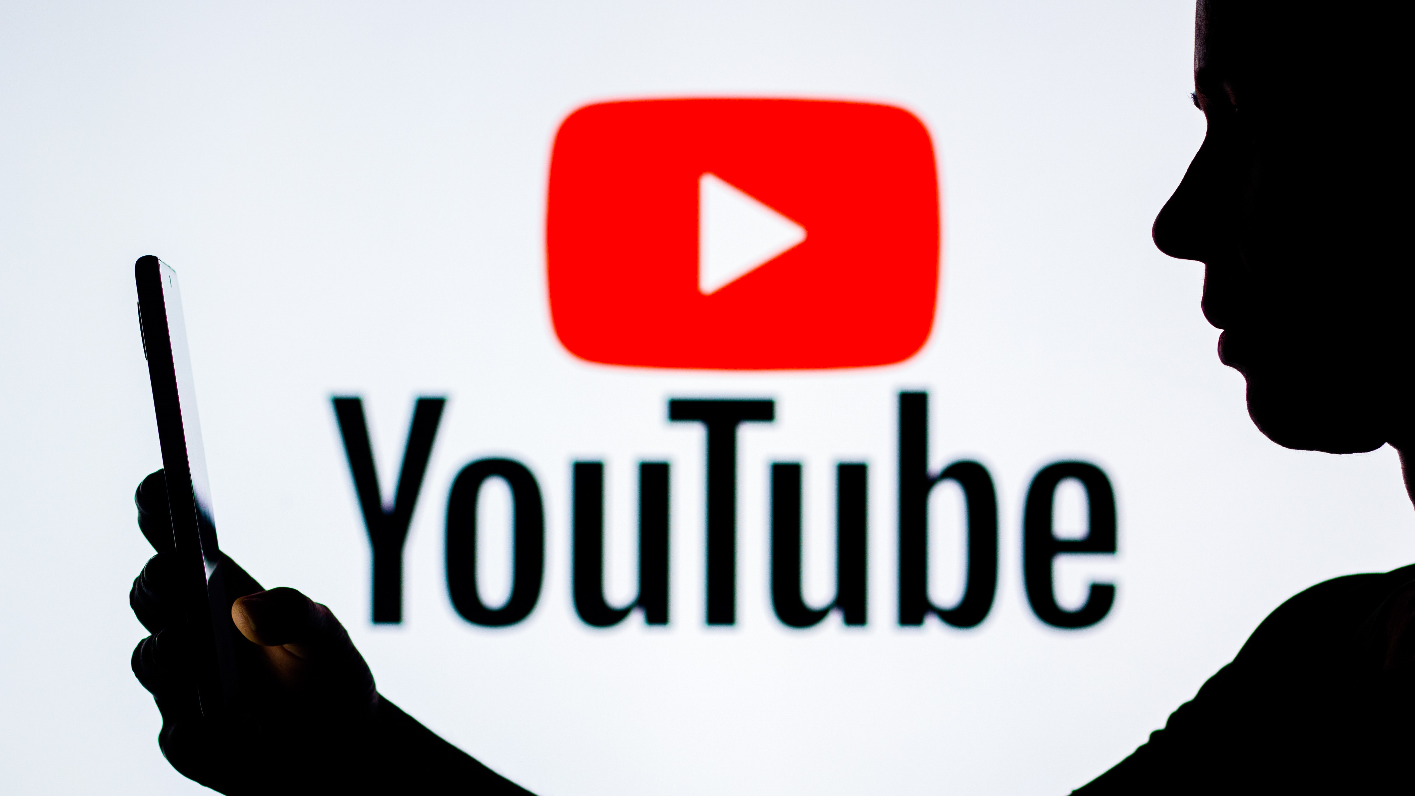 Youtubeの画面が小さくなる原因と元に戻す最新設定法まとめ
