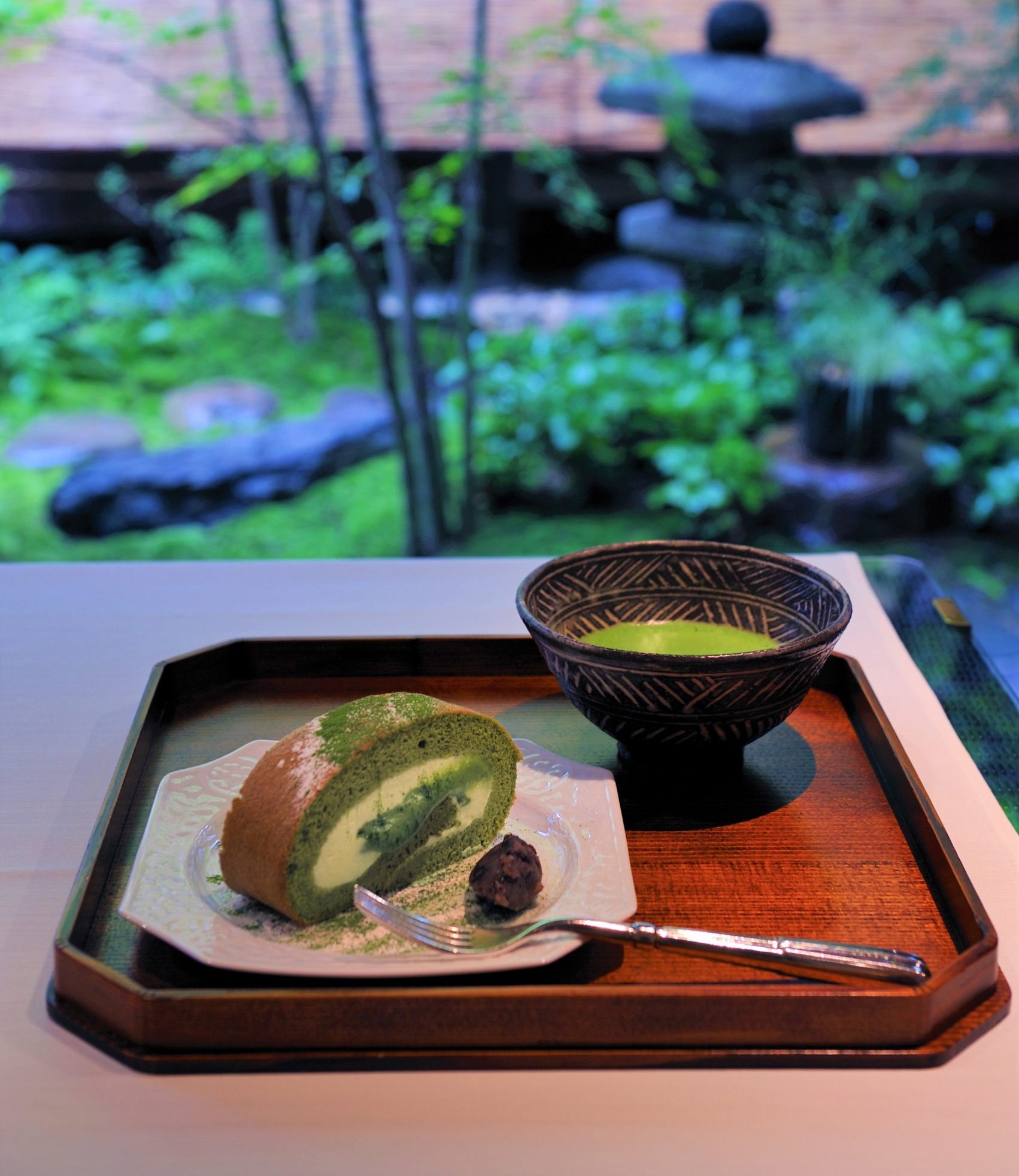 【京都】丸久小山園西洞院店は予約できる？混雑回避と抹茶ロール完売の真相