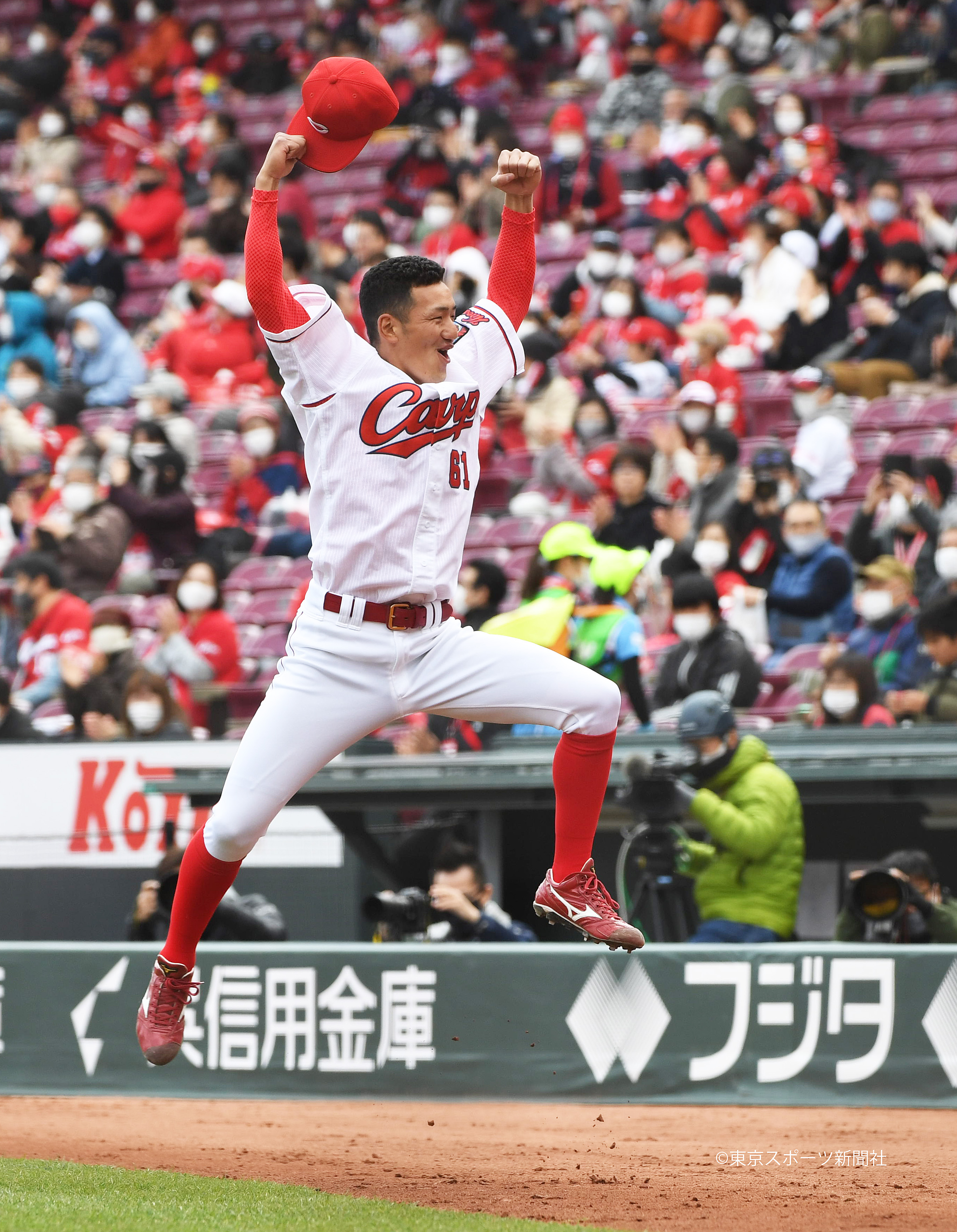 広島カープの真の心臓部へ。矢野雅哉が魅せる「忍者守備」と2026年覚醒の真実