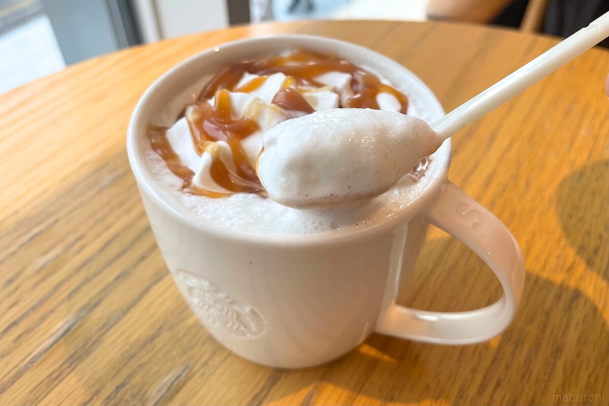 スタバのホットホワイトチョコレート頼み方解説！甘党絶賛の神カスタム