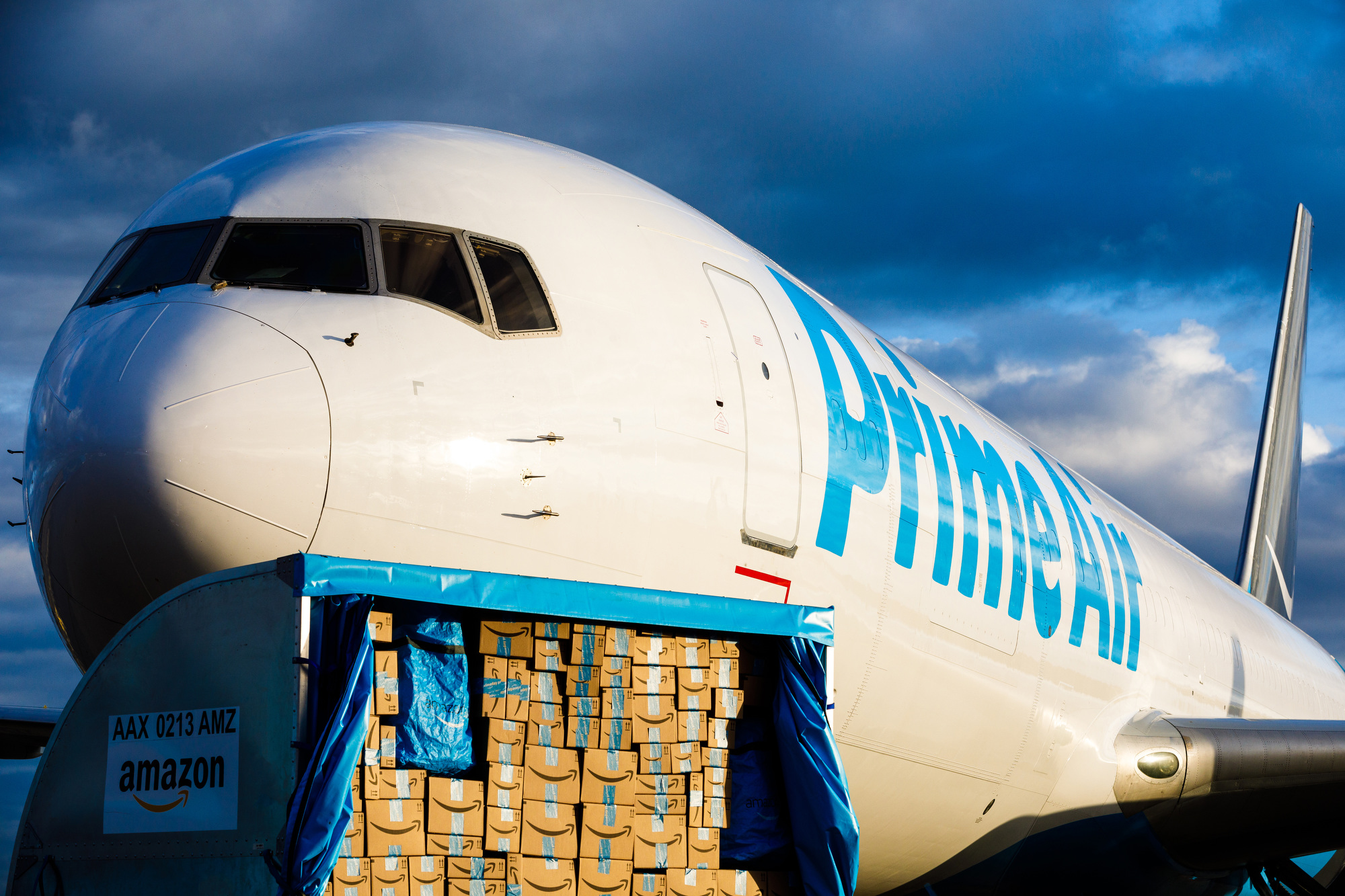 Breaking: Amazon Prime Air Boeing 767 Overruns Miami Runway, Injuries Under Assessment