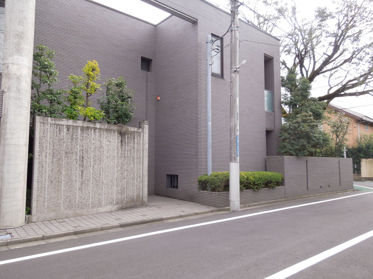 三鷹の豪邸に住む有名人は誰？富裕層が集まる3つの理由と衝撃の相場