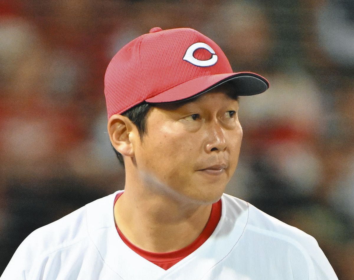 広島の監督は誰？新井貴浩の采配評価・年俸と歴代名将の系譜【2026】
