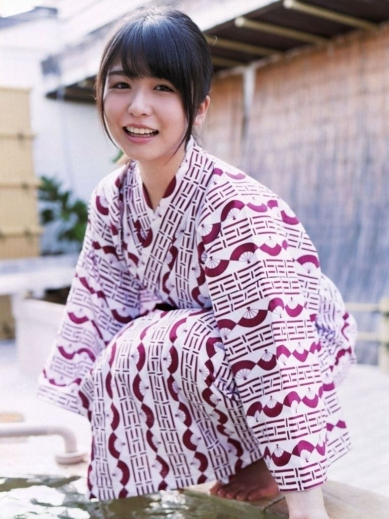 元欅坂46長濱ねるの水着姿が話題沸騰！未公開秘話と魅力の全貌