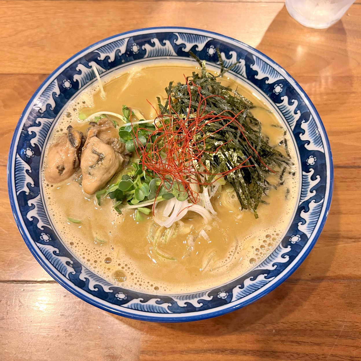 錦糸町「麺や佐市」牡蠣ラーメンが行列を生む3つの衝撃的な理由