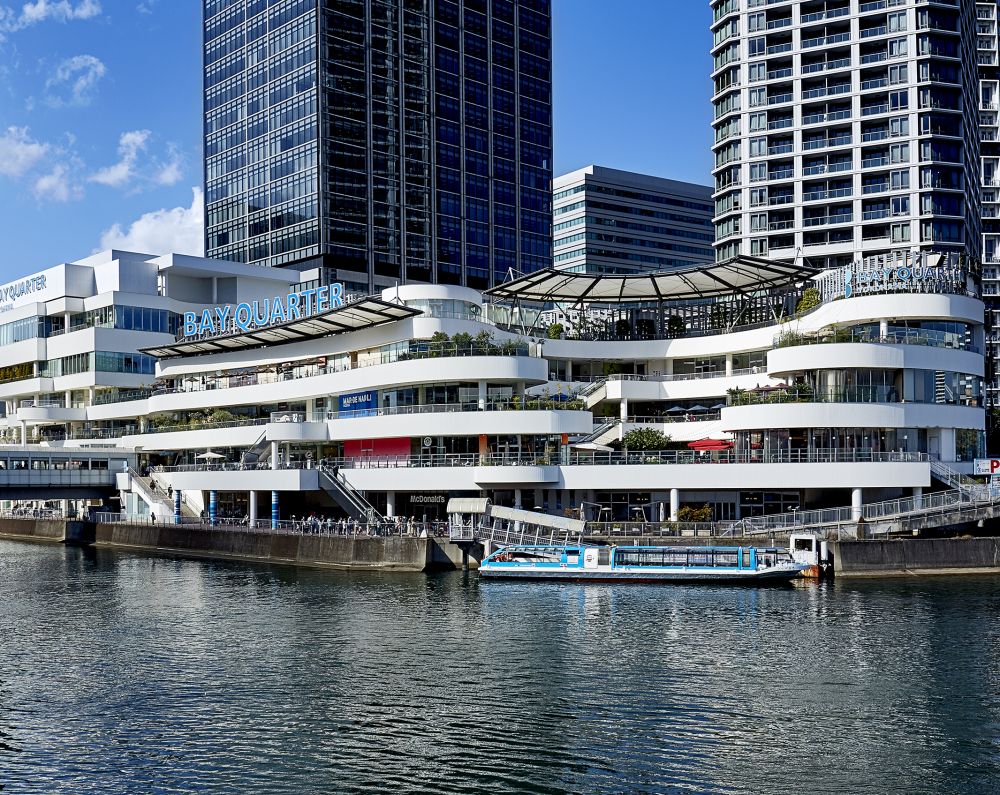 なぜ人気？横浜ベイクォーターの絶景ランチ＆混雑回避の真相【2026】