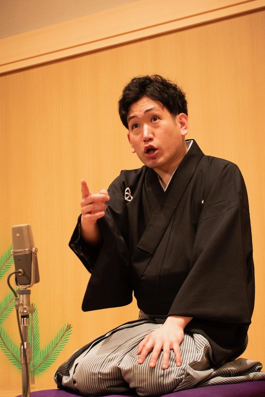 桂小留の現在と高座の評判！本名・年齢から師匠小枝との絆・結婚の真相まで