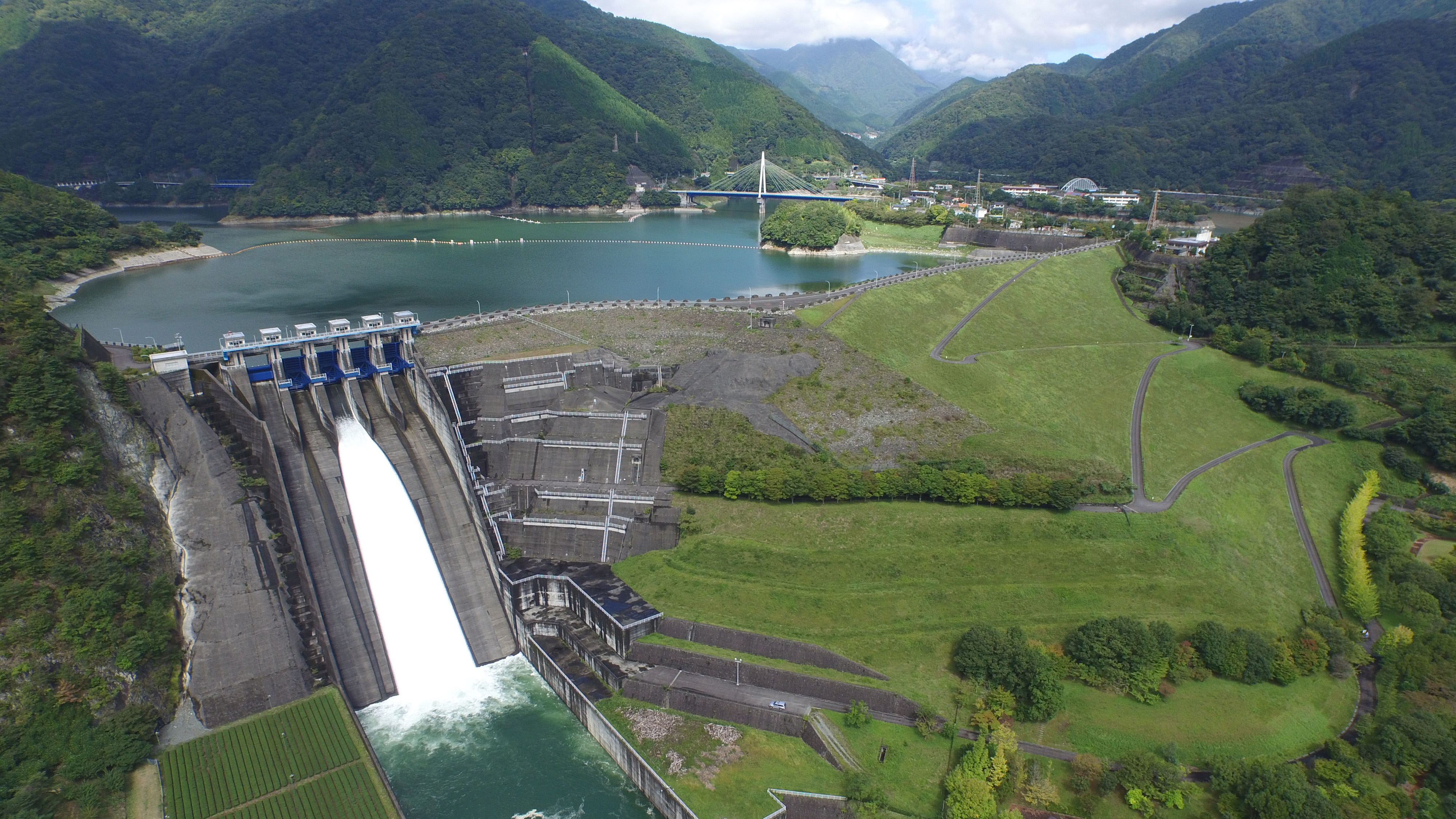 神奈川県の水がめは今どうなっている？宮ヶ瀬・相模ダムの現状と貯水率