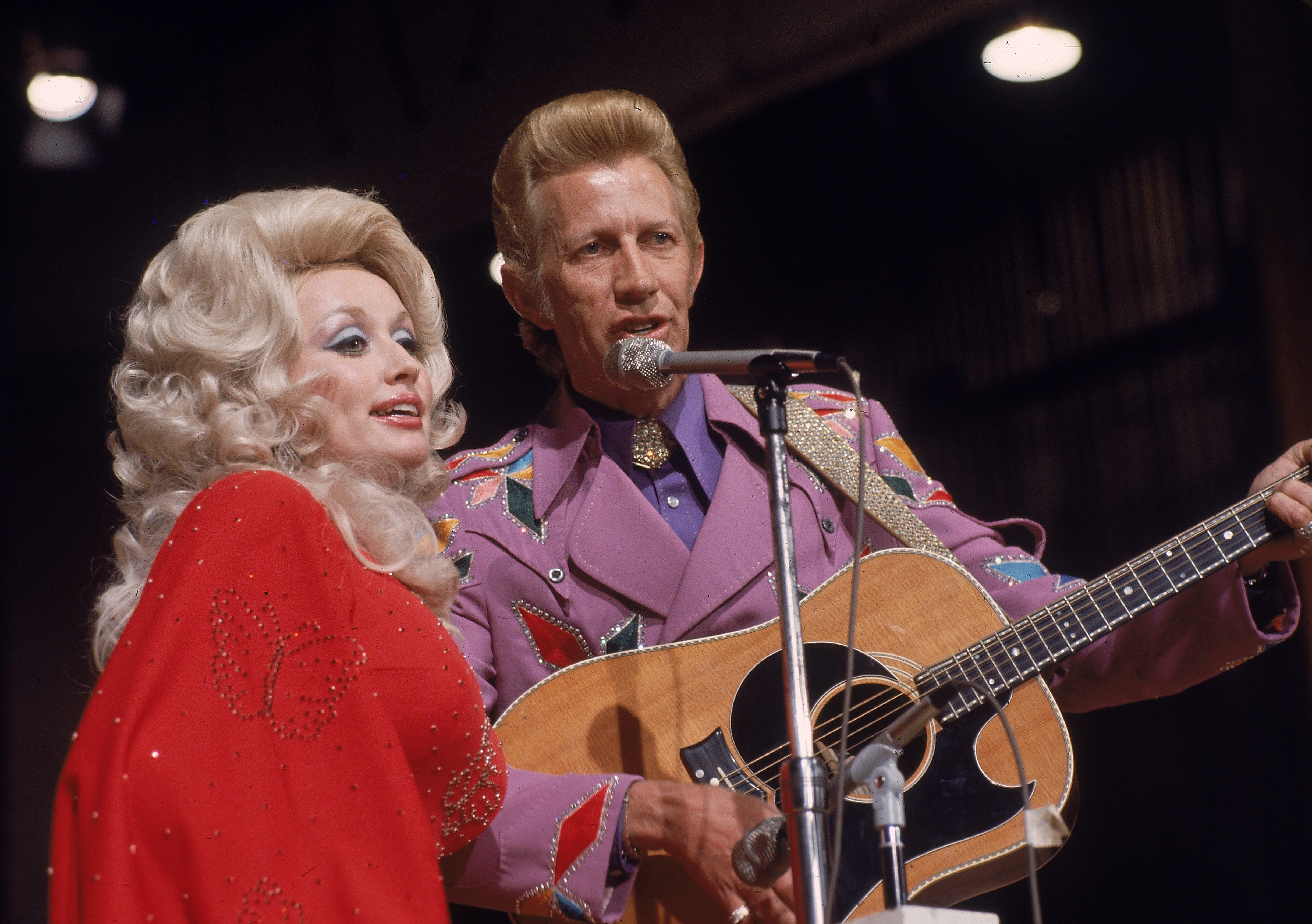 Iconic Dolly Parton Collabs: Why She Was Everyone’s Favorite Partner