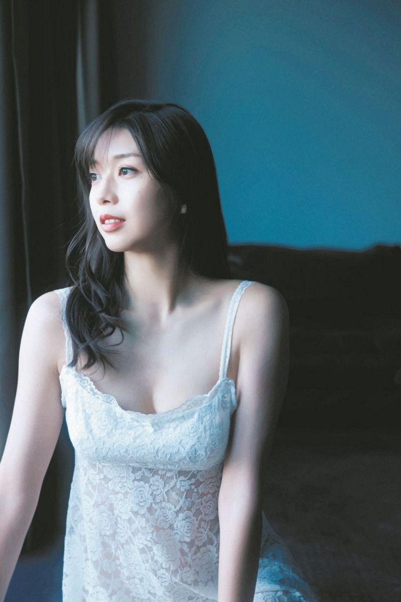 牧野真莉愛が「すごい」と話題の理由！異次元スタイルとプロ意識の全貌