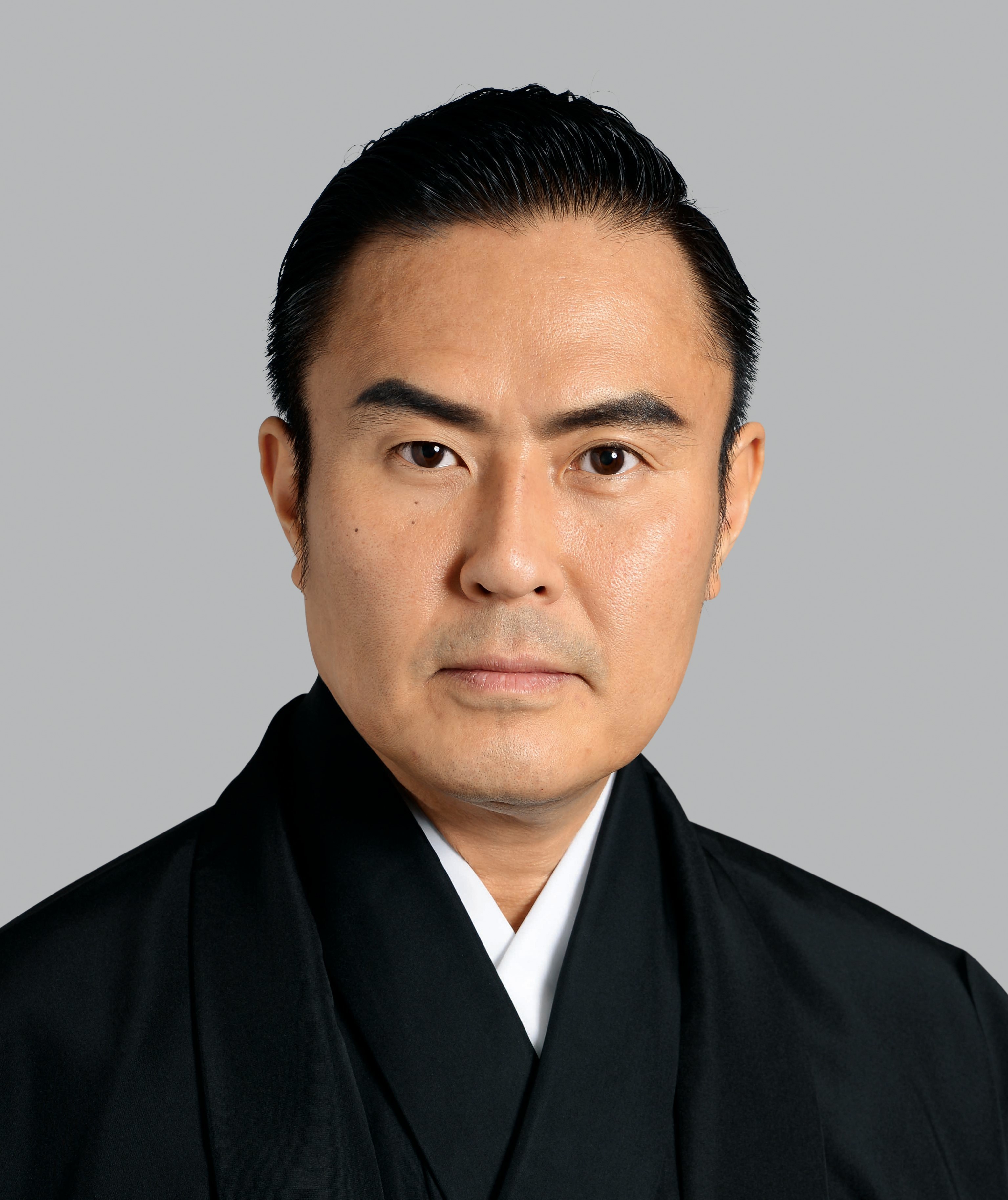 二代目市川右近の現在と慶應進学の全貌！急成長した身長と歌舞伎の評価
