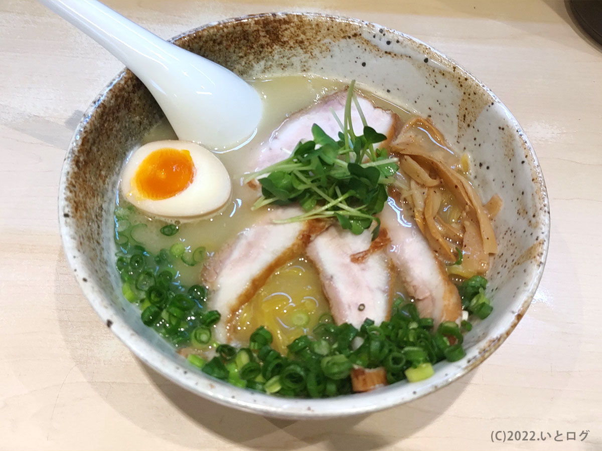 札幌・麺やけせらせら徹底解剖！行列必至の極上鶏白湯と評判の真相