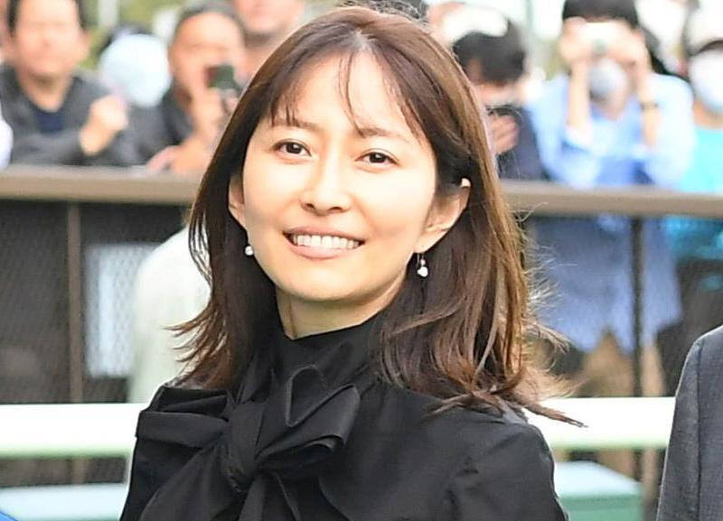 90年代を彩った伝説の女優・榎本加奈子の“衝撃の今”——スープカレー経営と馬主業、そして変わらぬ美貌の真実