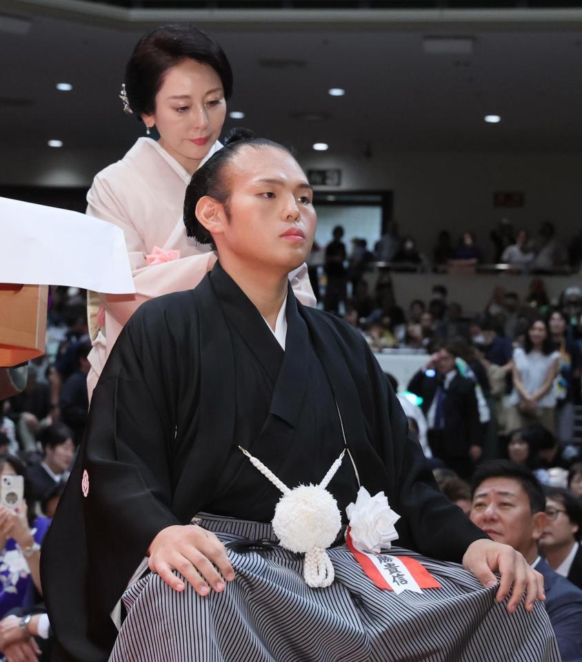 貴景勝の母・純子さんの美魔女の真相！年齢や韓国の噂・現在を追う