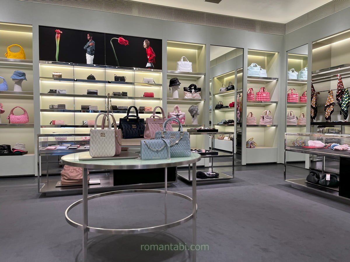 Miumiuアウトレット国内店舗と割引率！偽物の見分け方と価格相場
