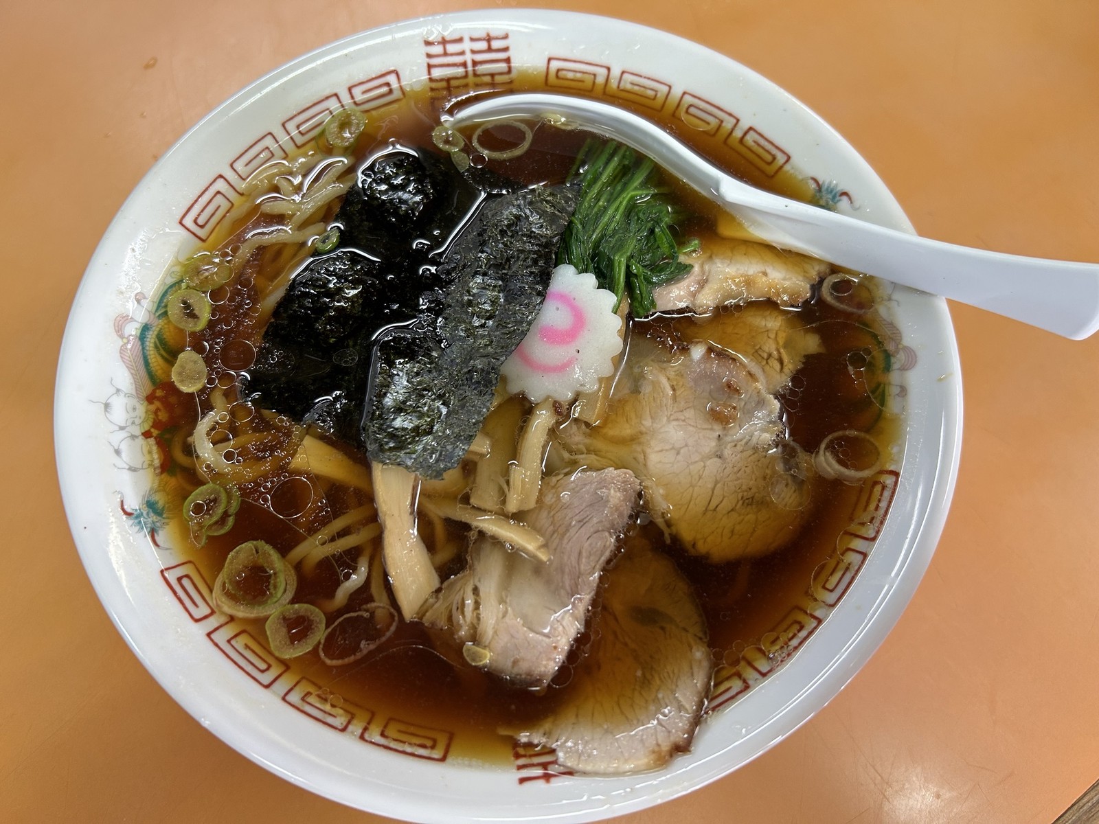 青島食堂秋葉原店の行列の真相｜待ち時間・並び方ルールを徹底解明