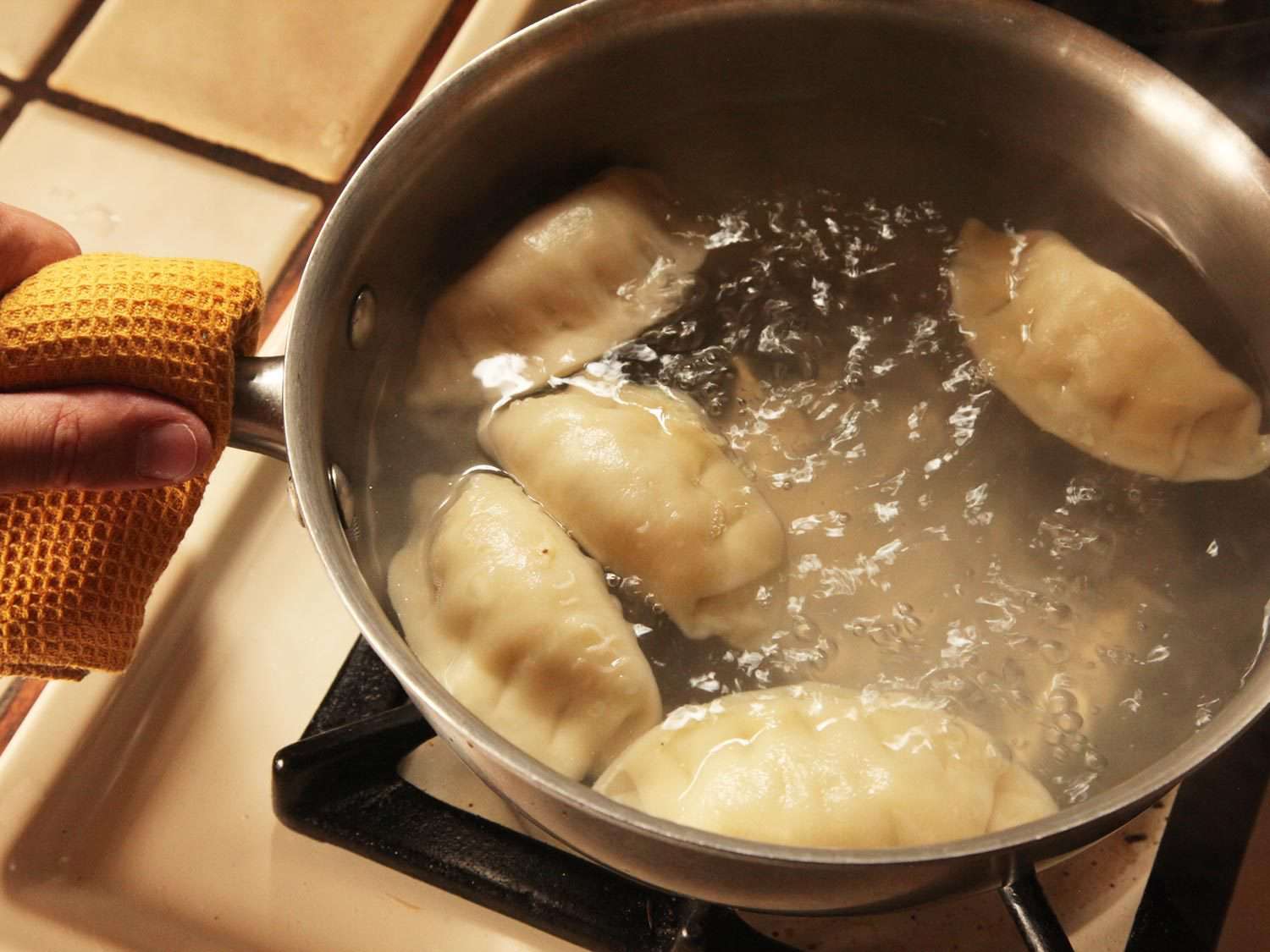 How Long Do You Boil Dumplings