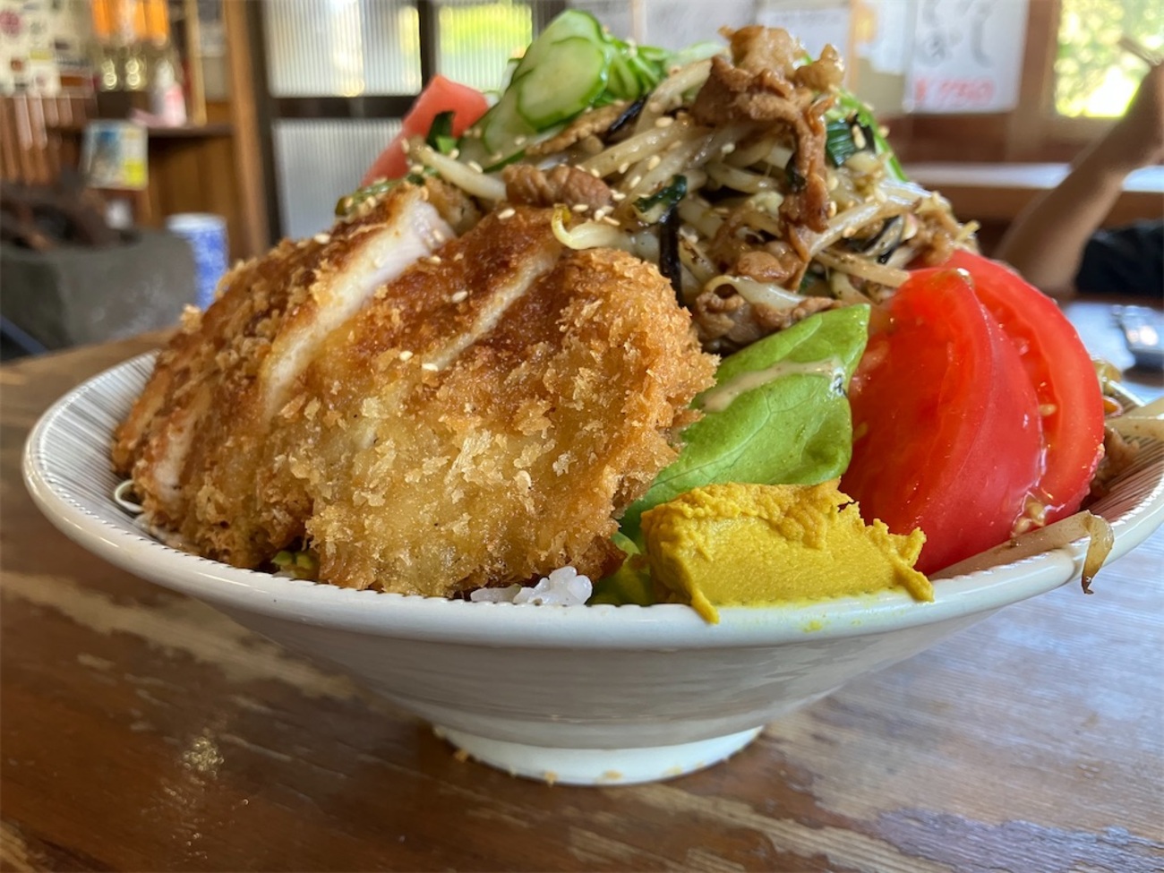 山梨のデカ盛り聖地「お食事処ぼんち」完全攻略！名物カツカレーの難易度と持ち帰り真相
