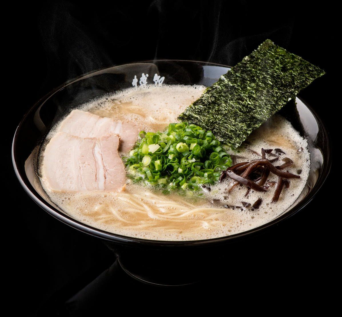 博多一双の豚骨カプチーノとは？待ち時間・臭いの評判と攻略法【2026】