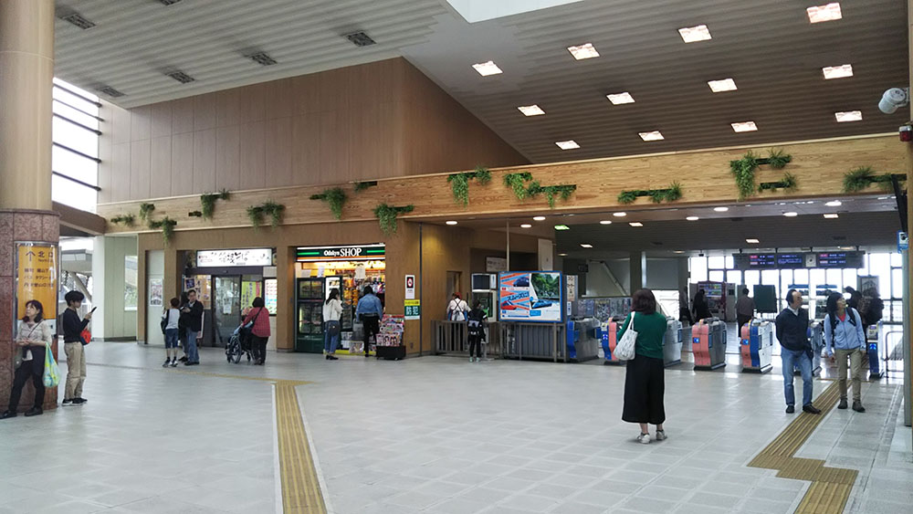 【2026年最新ルポ】Zardの旋律響く「丹沢の玄関口」へ。小田急線・渋沢駅周辺でいま静かに広がる“日常脱出”の試み