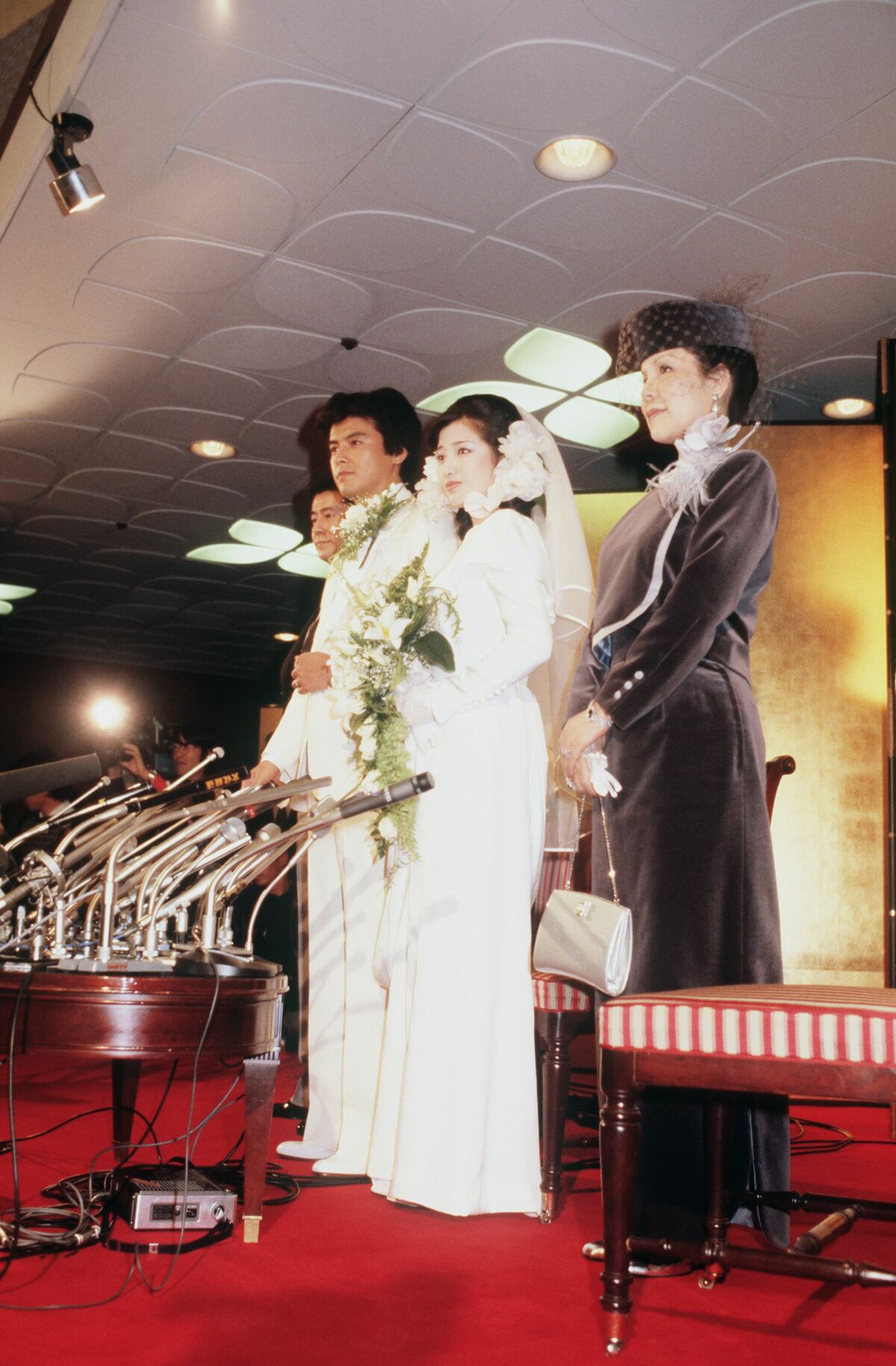 三浦友和と山口百恵の結婚式が伝説となった真相と現在の夫婦仲を徹底追跡