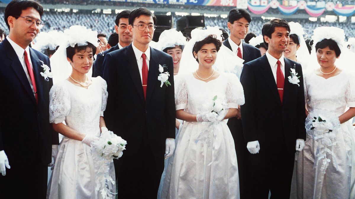 桜田淳子の夫は誰？東伸行氏の職業や衝撃の現在・結婚の真相を徹底解説