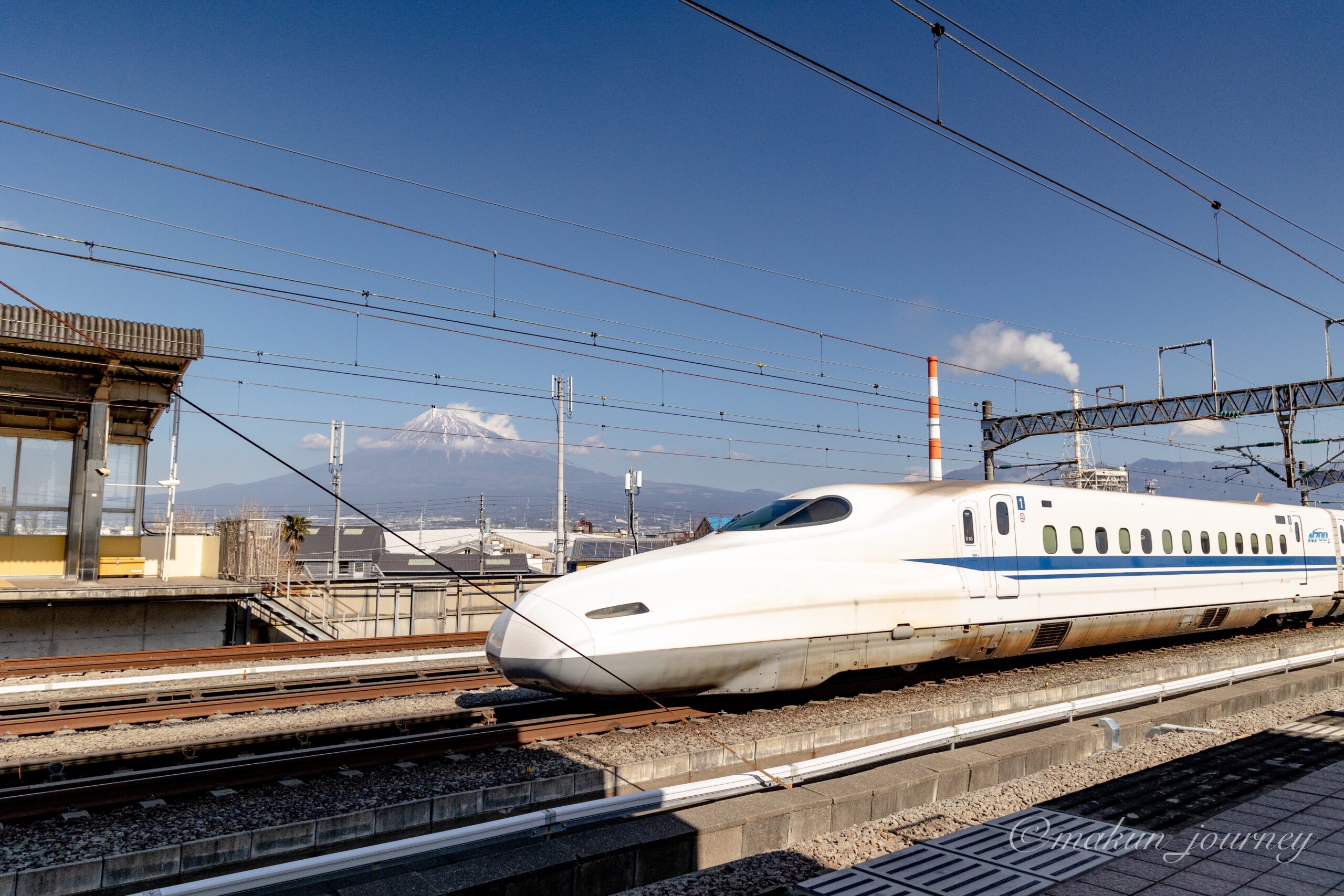 新幹線車内販売はなぜ消えた？ワゴン廃止の真相とアイス最新入手術