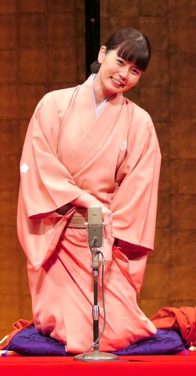 金原亭杏寿の結婚や熱愛の真相！元グラドル落語家の実力と現在2026