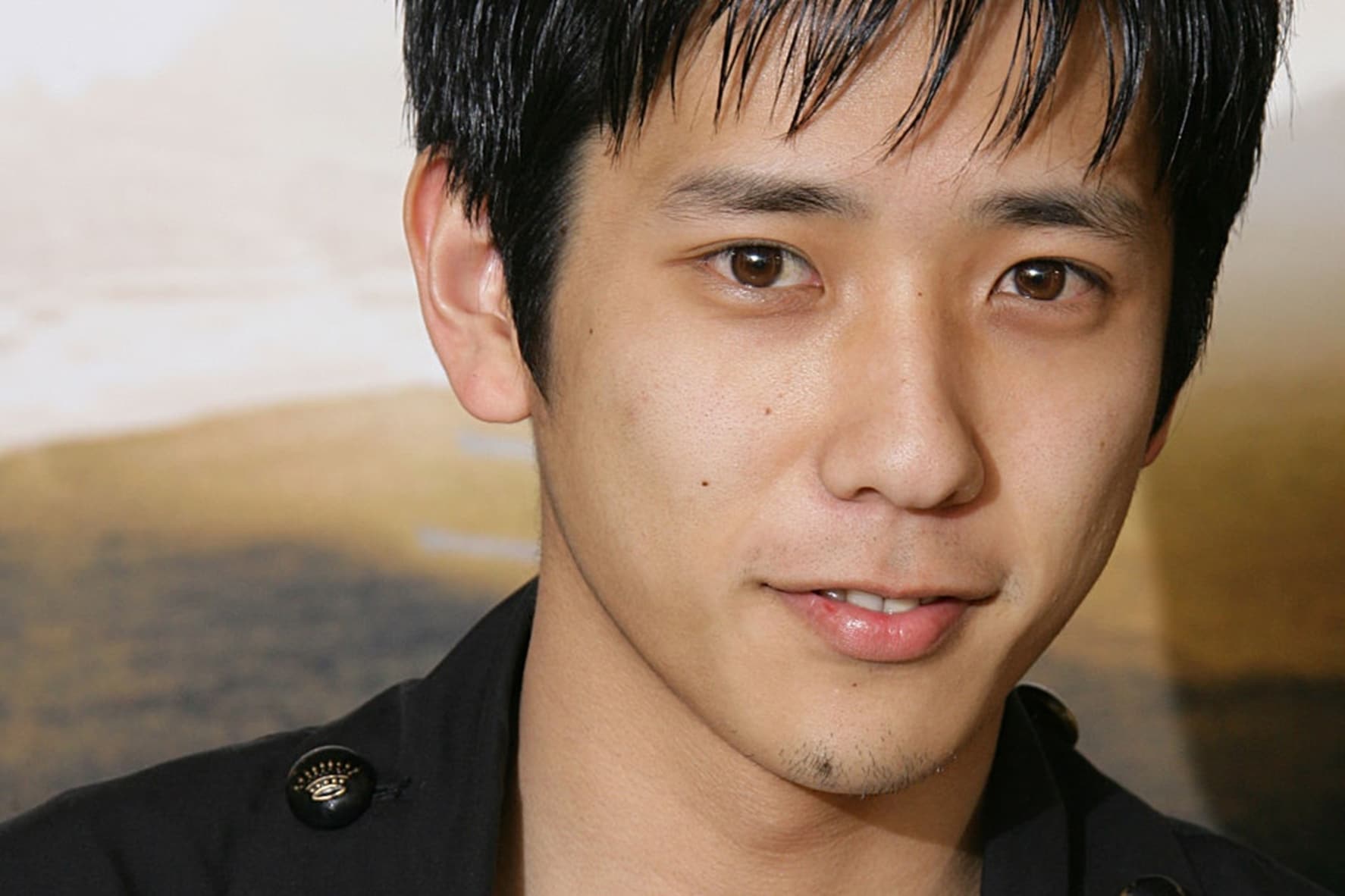 二宮和也が40代でも若い秘密とは？昔と現在比較で判明した美肌の真相
