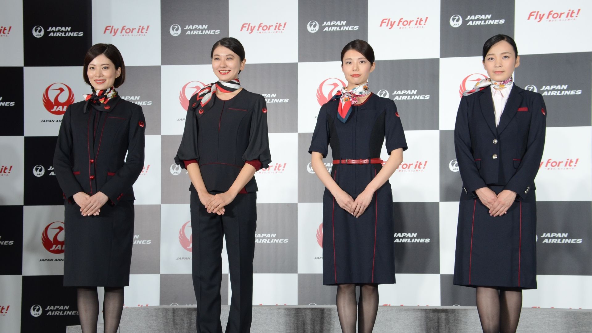 Jal現行制服の美しき革新！江角デザインとスラックス選択の真相