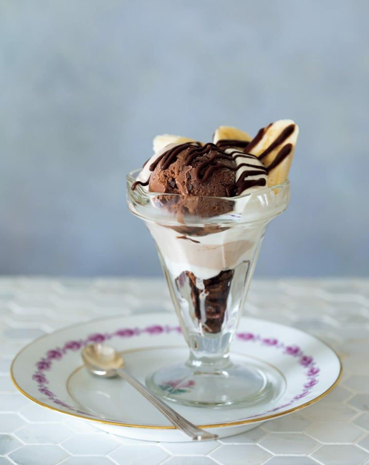 沼落ち必至のチョコパフェ解体新書！名店の立体構造と最新トレンド