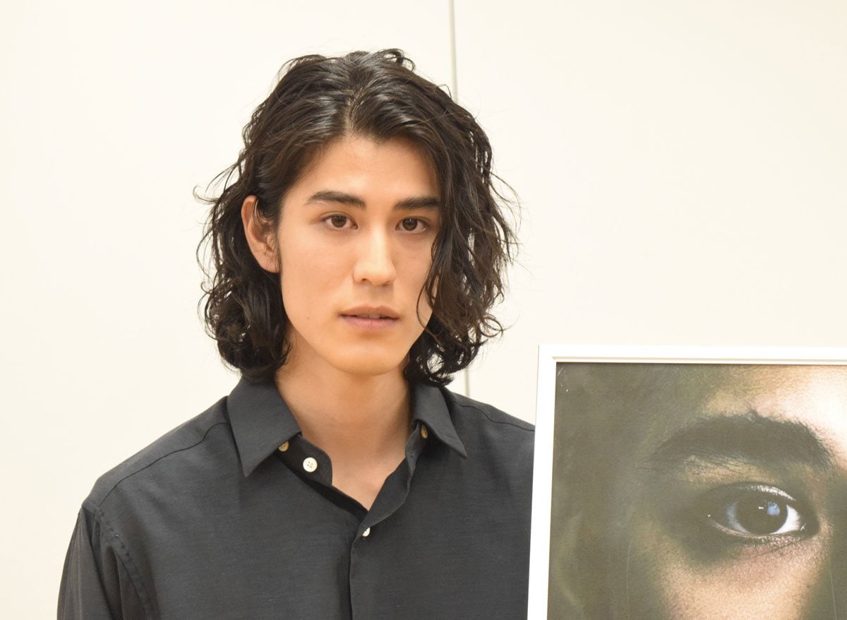 佐藤浩市の息子はアナウンサー？噂の出処と豪快な芸能一家の真実