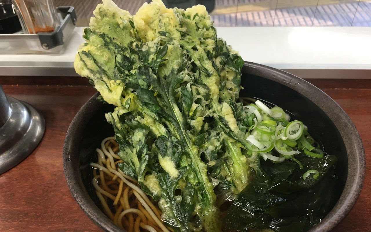 なぜ春菊天そばは中毒者が続出するのか？名店の秘密とサクサク再現技