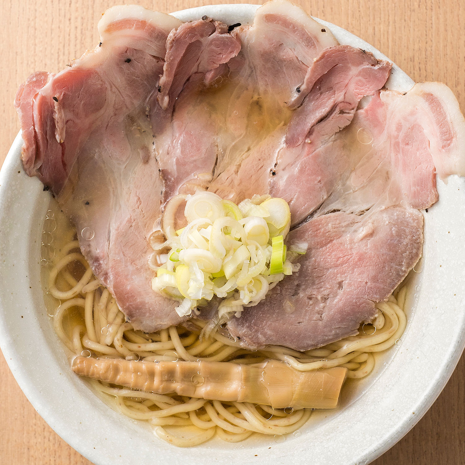なぜ麺屋優光は連日大行列なのか？貝出汁「淡竹」の魅力と混雑攻略法