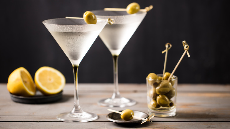 What Does It Mean to Have a Dry Martini