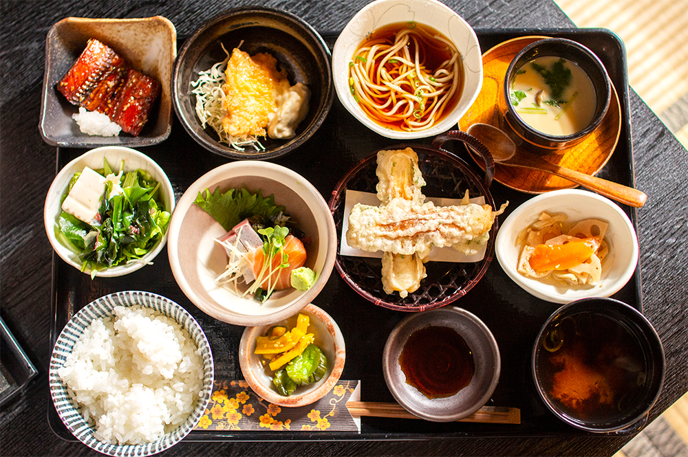 2026年最新【福知山ランチ決定版】城下町が今、関西屈指の「美食激戦区」へ！地元民が熱烈支持する絶品グルメからリノベ古民家カフェまで徹底取材