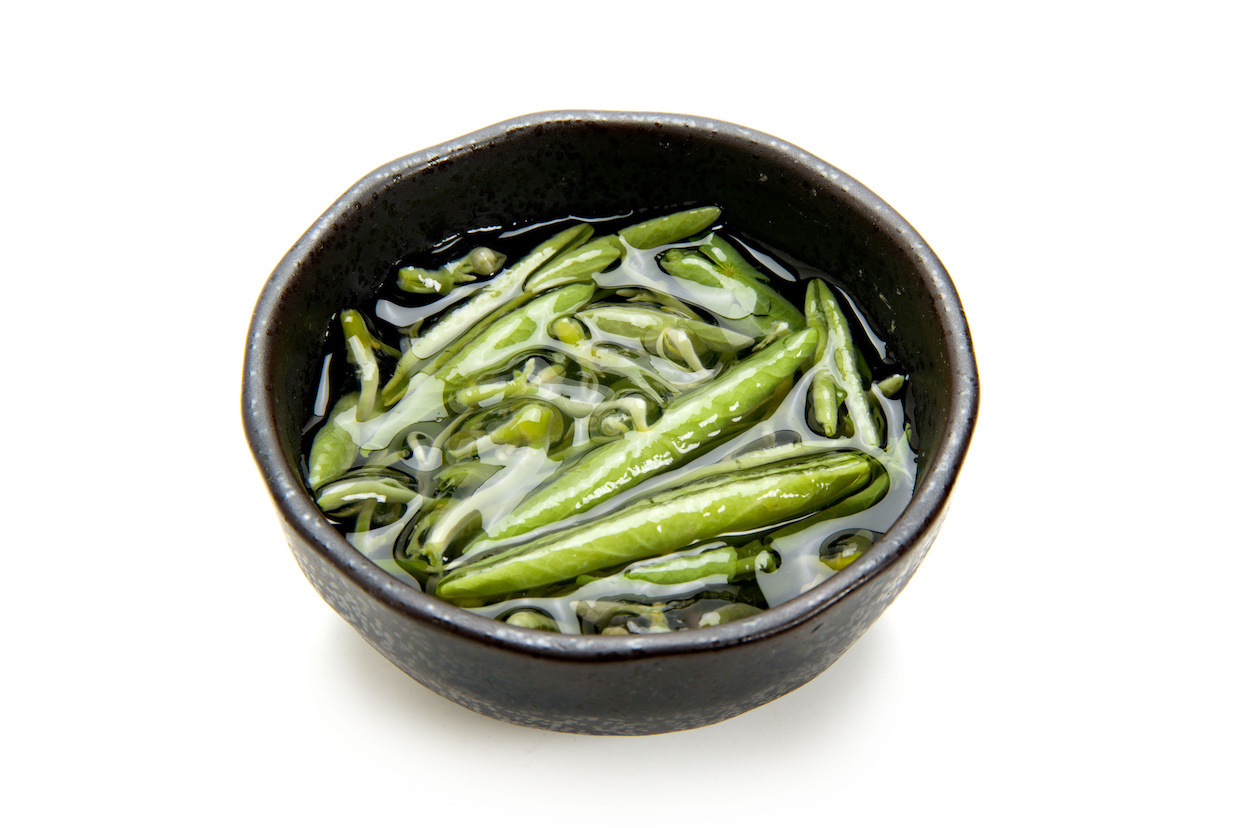 食べるエメラルドじゅんさいとは？旬の時期と美味しい食べ方解説