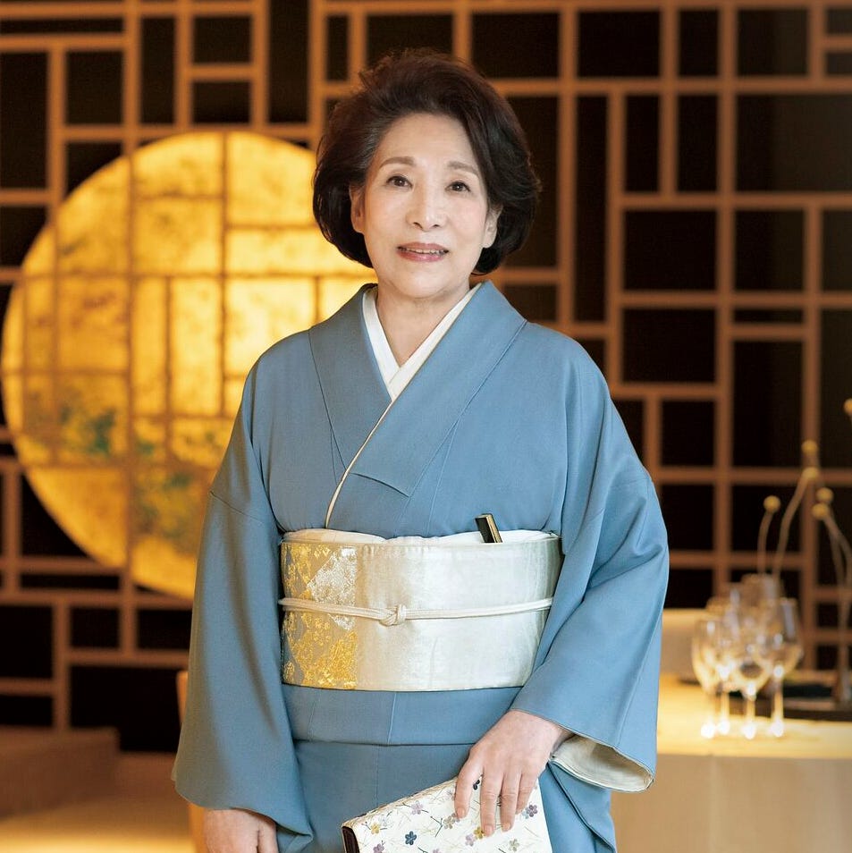 波乃久里子の現在と独身の真相｜弟・中村勘三郎との絆と家系図の全貌