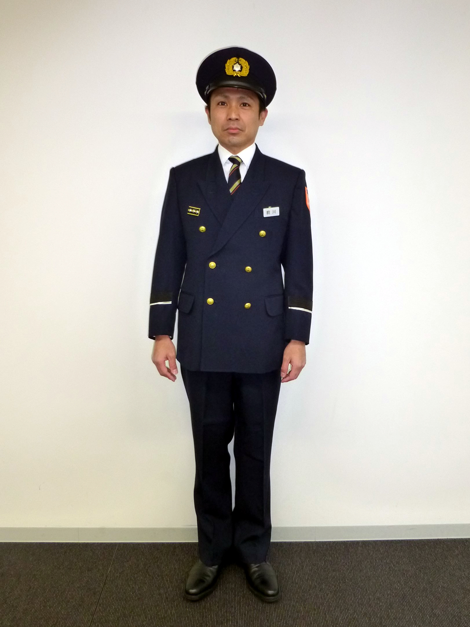 命を賭す消防士の制服を徹底解剖！活動服と階級章に潜む驚異の真実