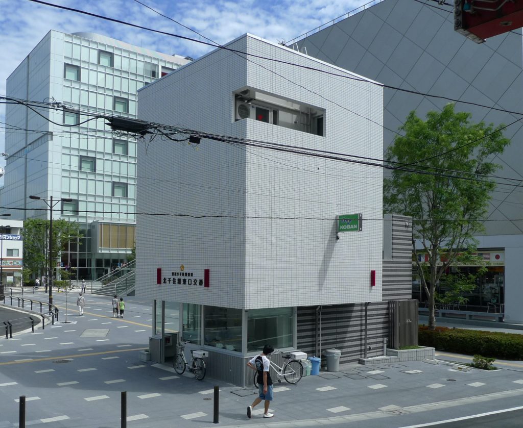 駅の東口交番はどこ？落とし物・不在時対応と主要駅ガイド【2026】