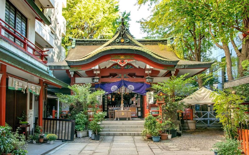2026年、なぜ都会の静寂と歴史を求める人々が「三崎神社」を目指すのか？ 都心に潜む隠れた聖地と地域再生のリアル