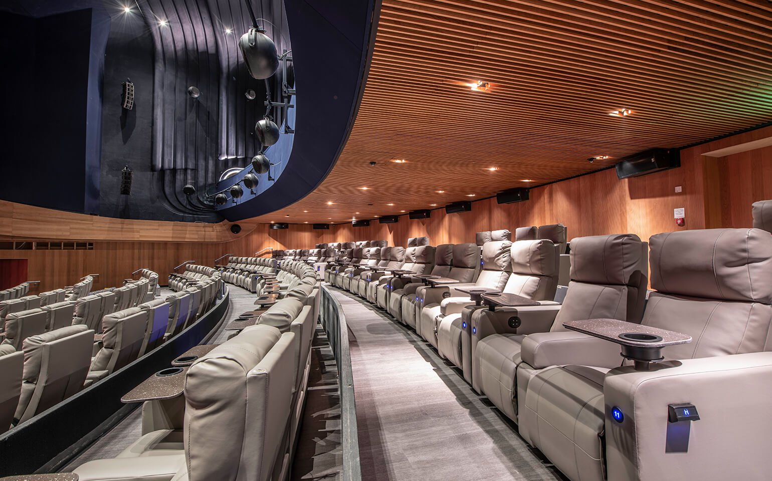 Odeon Luxe & Dine Islington Photos