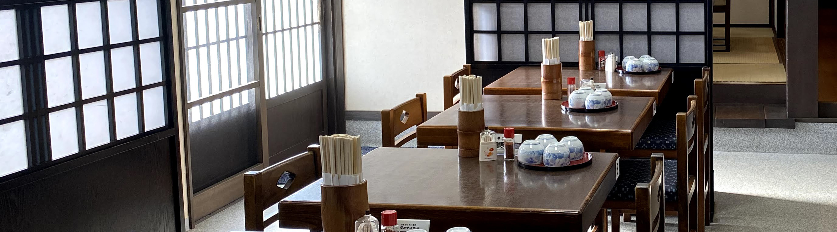 出雲大社近くの銘店！平和そば本店の魅力と混雑攻略法を徹底解説