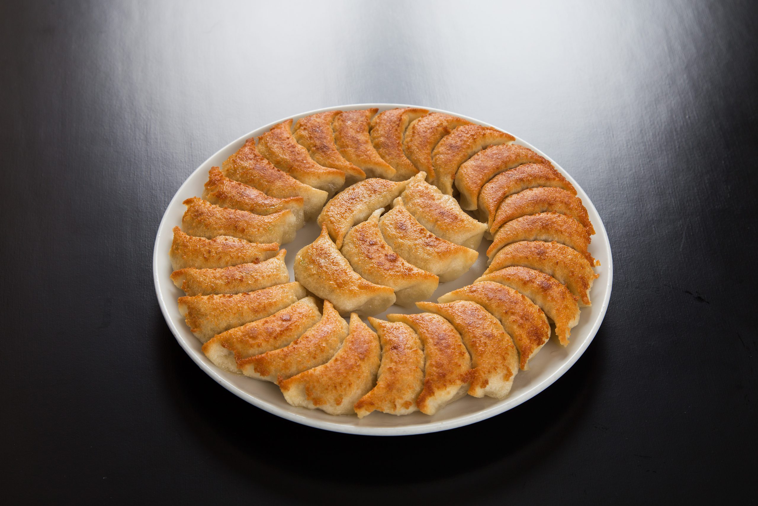 福島円盤餃子の魅力と名店ランキング！照井・満腹の混雑回避と違い