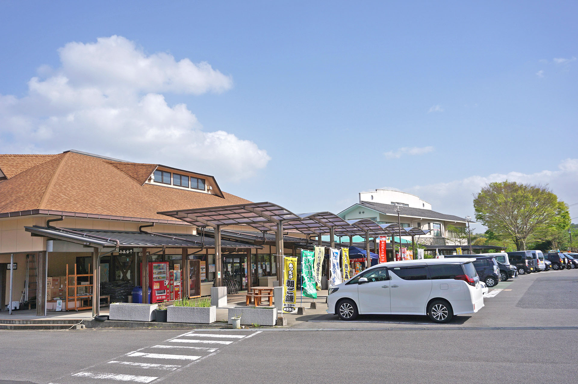 道の駅花の里いいじまが話題沸騰！絶品パイと車中泊の真相を独自調査