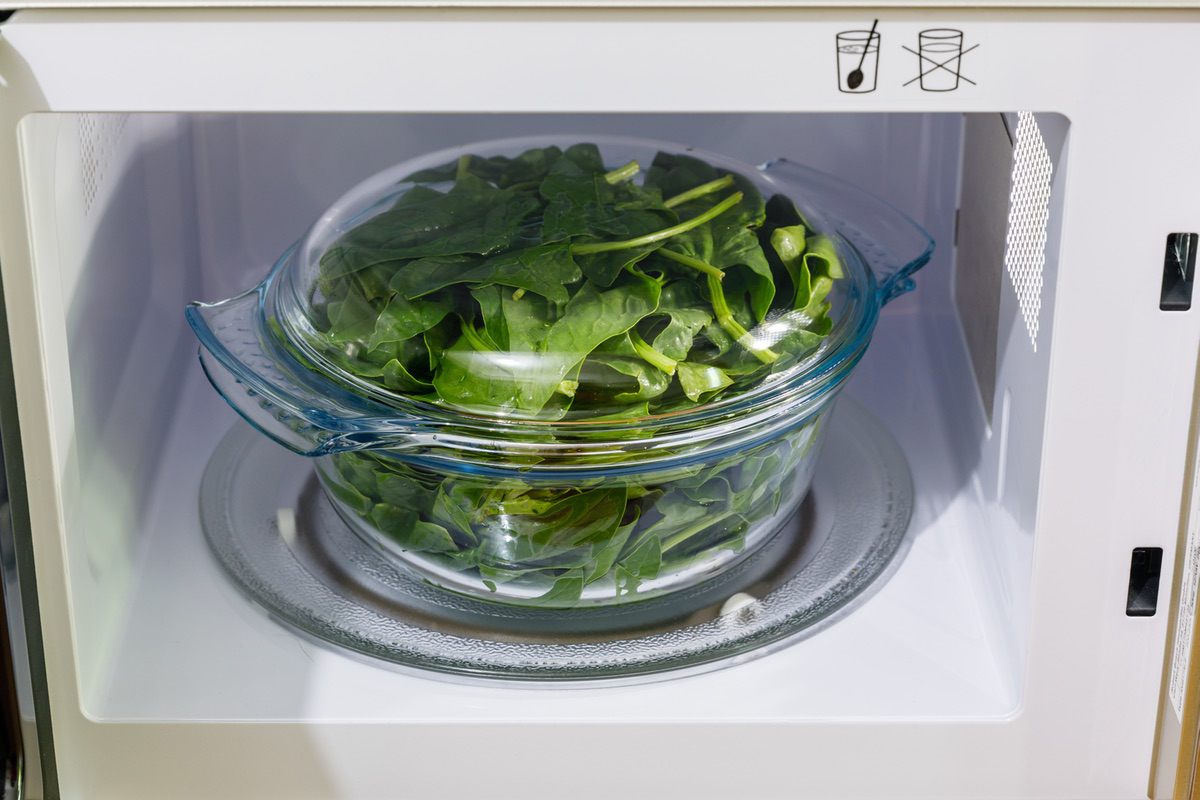 How Do You Wilt Spinach in the Microwave