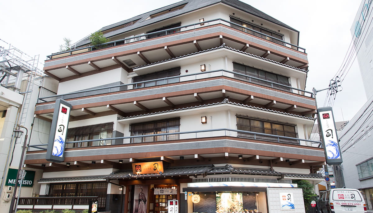 老舗「土佐料理 司」が愛される理由とは？本場の味と評判を徹底解剖