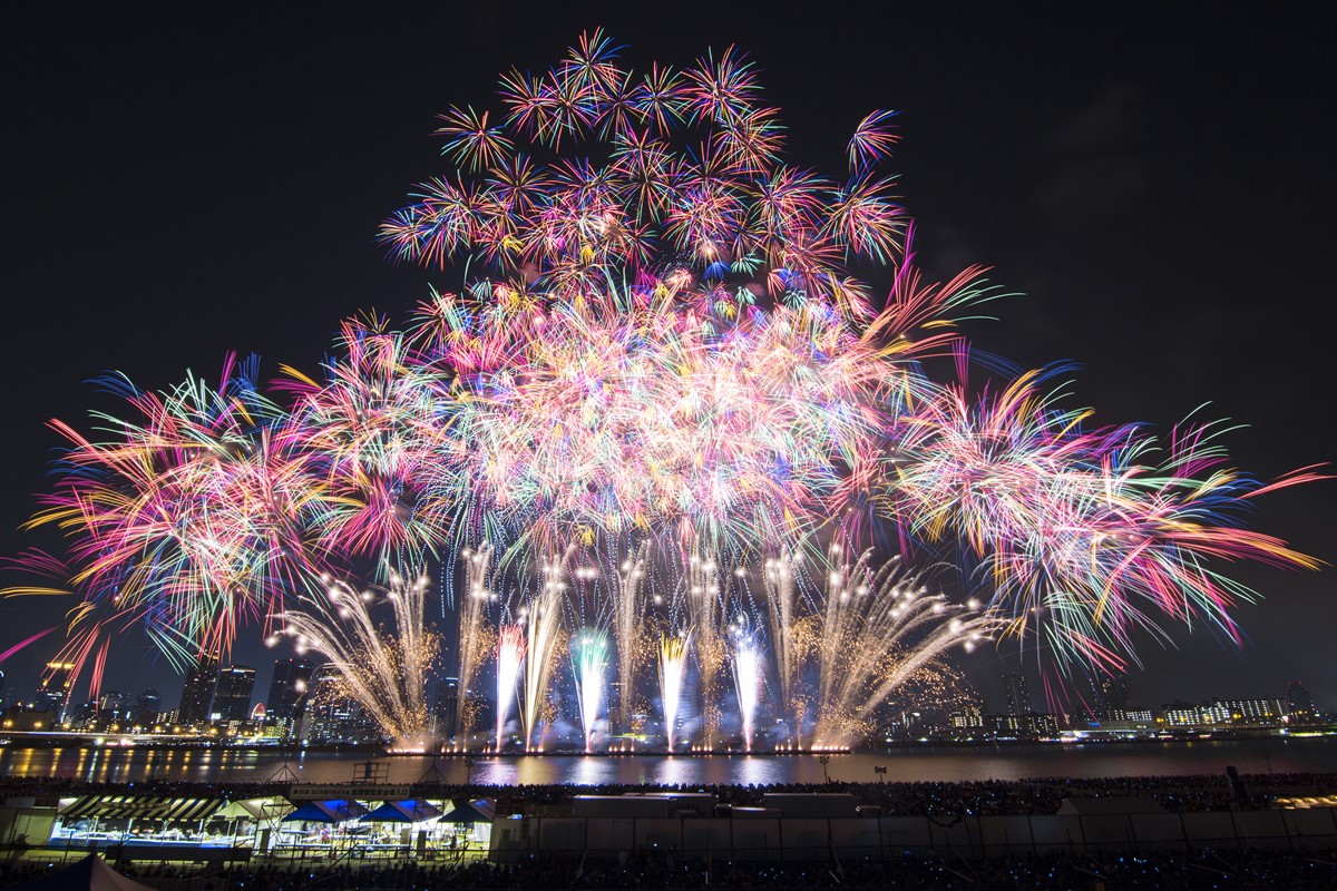 夜空を揺らした「あの日」の歓声：淀川花火大会2026が日本の夏に刻んだ決定的な転換点